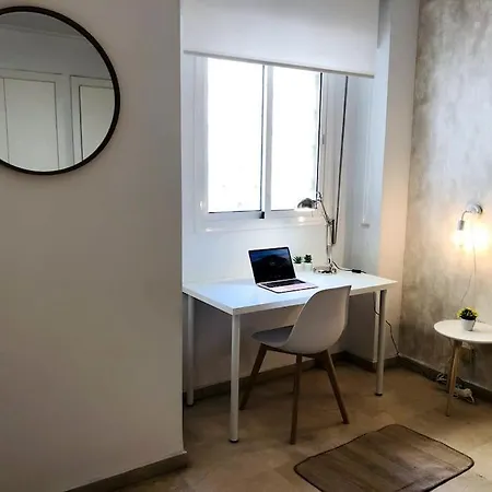 Apartment En Patio Sevillano Alameda-isla Magica Sevilla